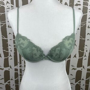 La Perla Light Green Lace Push Up Underwire Bras sz 34C